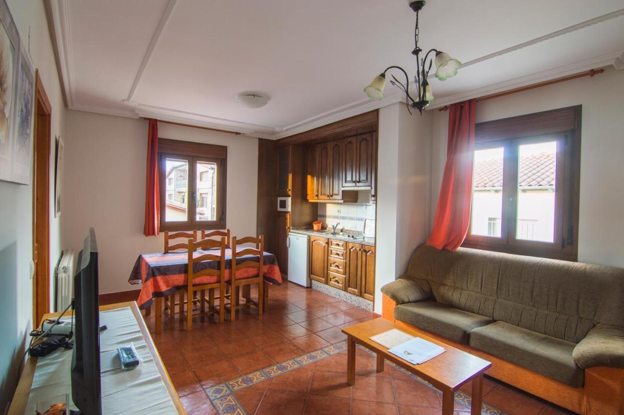 Apartamentos Rurales El Prado ピノフランケアド エクステリア 写真